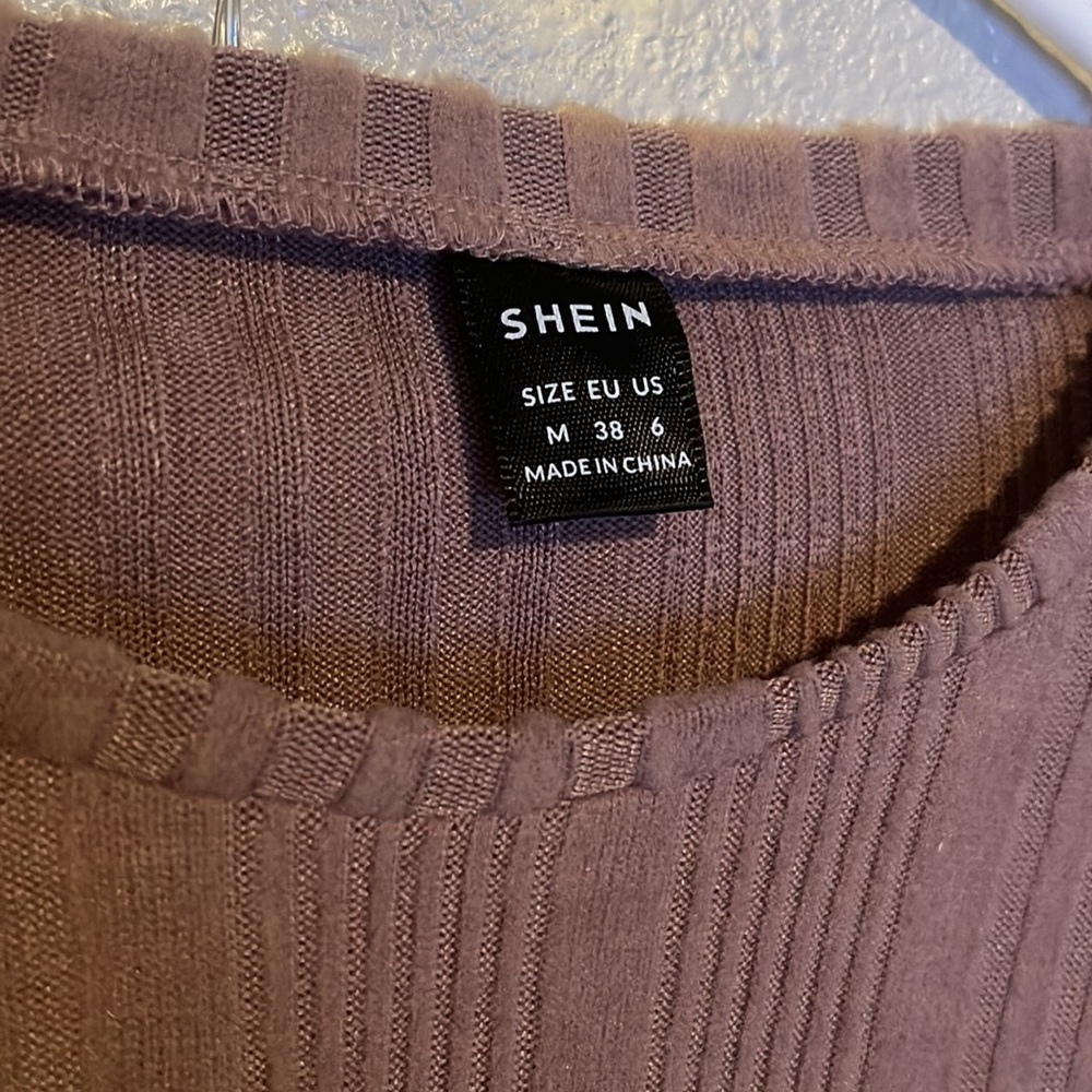Dusty pink solid fitted tee - Picture 2 of 4